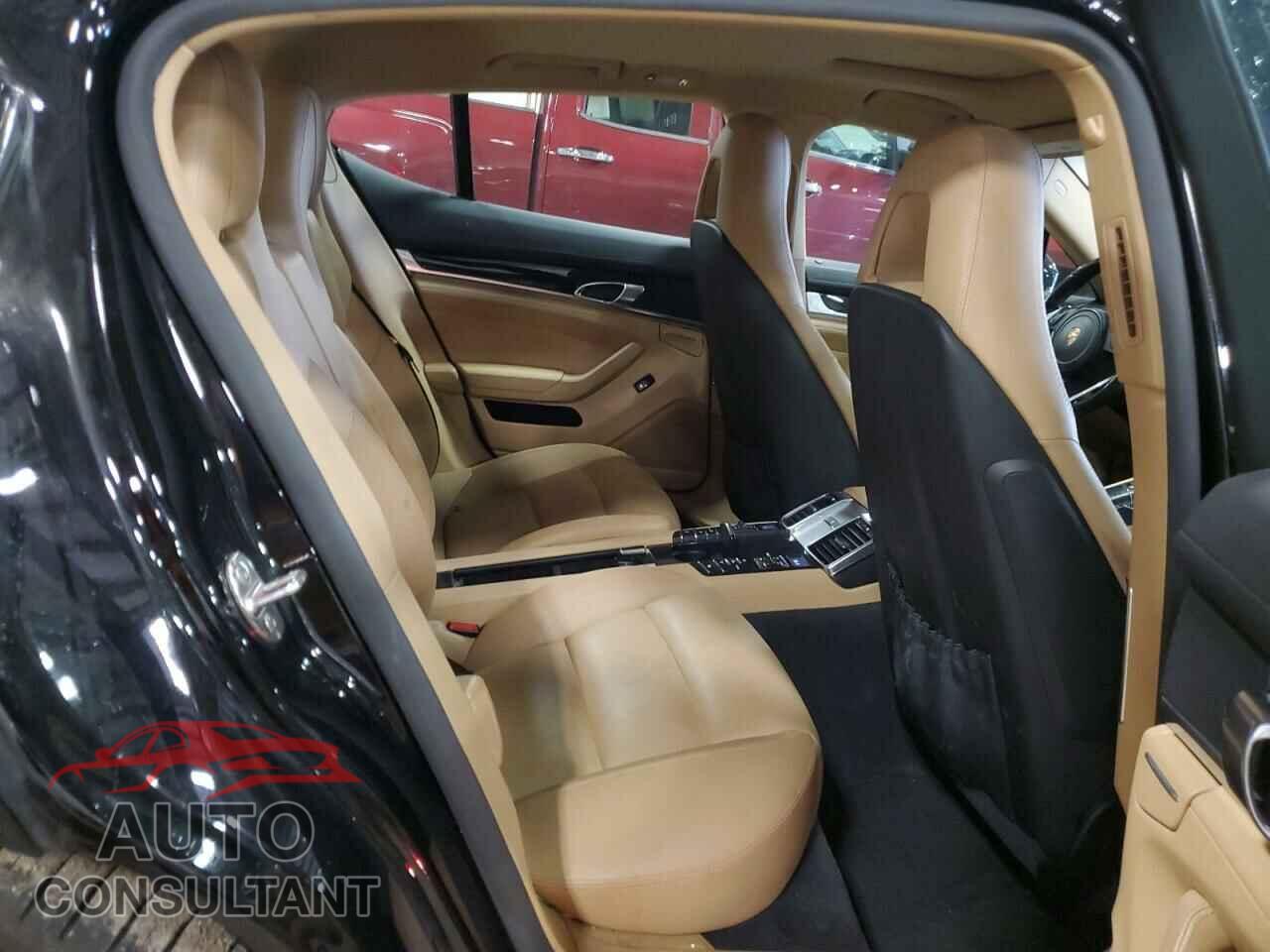 PORSCHE PANAMERA 2015 - WP0AA2A74FL005850