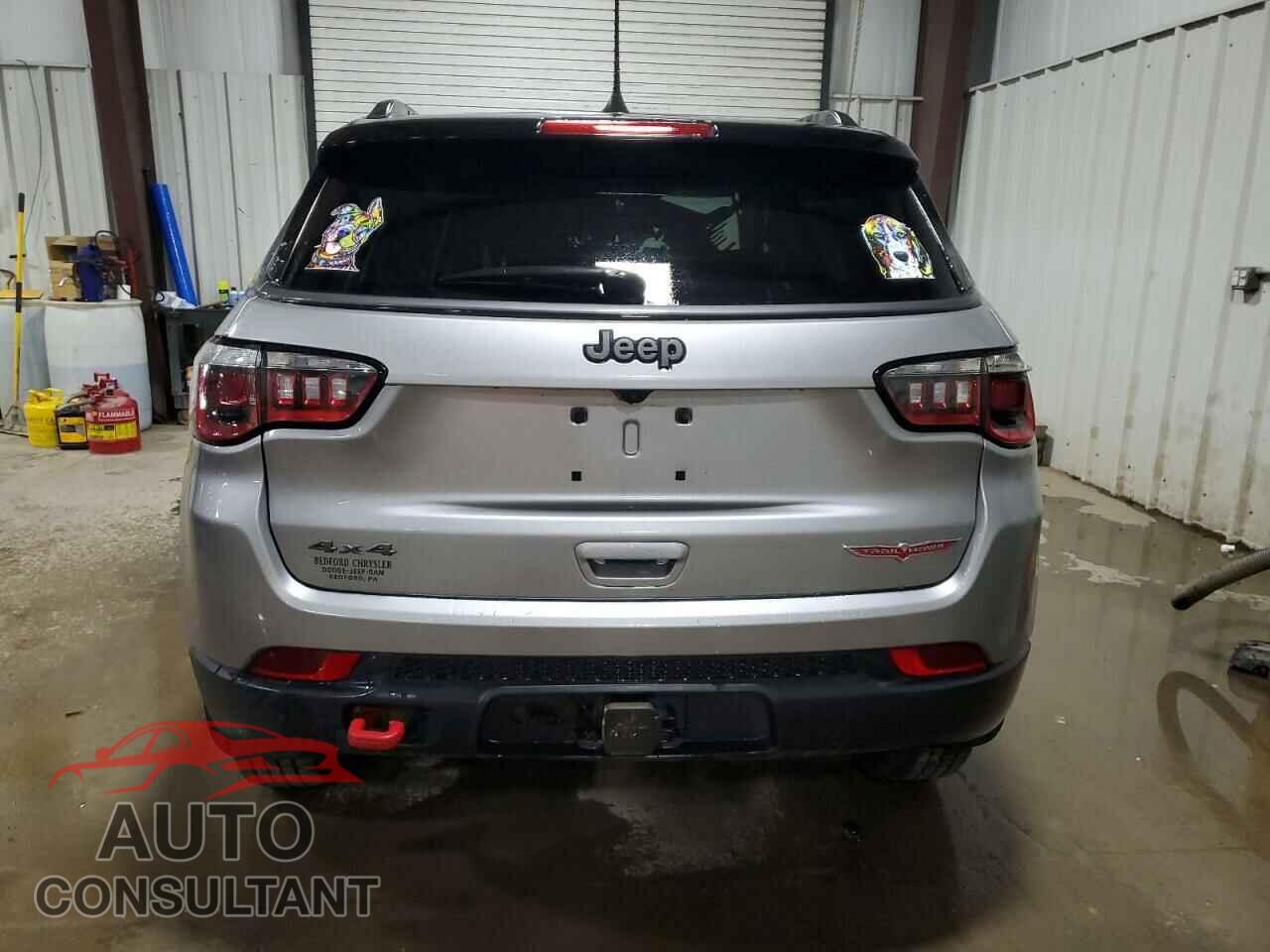 JEEP COMPASS 2018 - 3C4NJDDB5JT367079