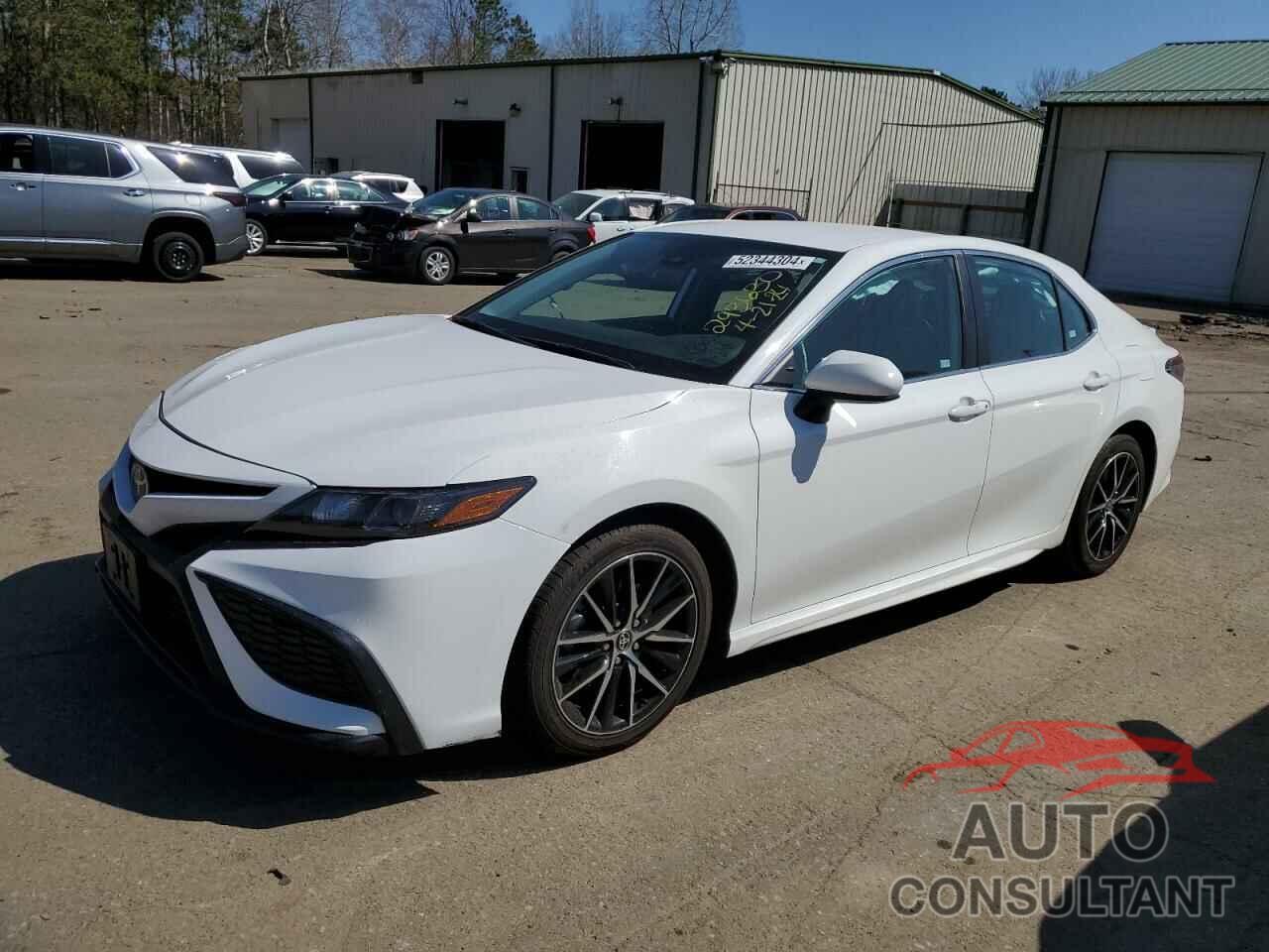 TOYOTA CAMRY 2021 - 4T1G11AK5MU444891