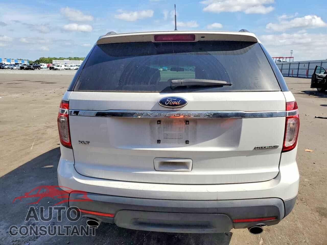 FORD EXPLORER 2015 - 1FM5K7B82FGA38708