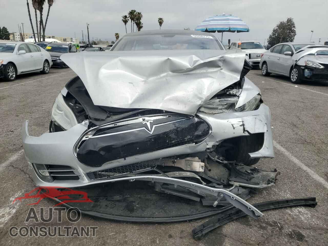 TESLA MODEL S 2012 - 5YJSA1CN2CFP02426