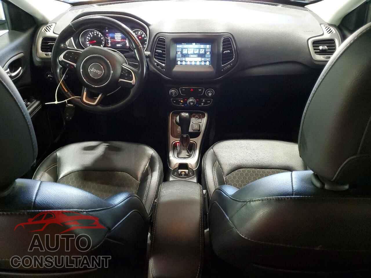JEEP COMPASS 2020 - 3C4NJDBB2LT239727
