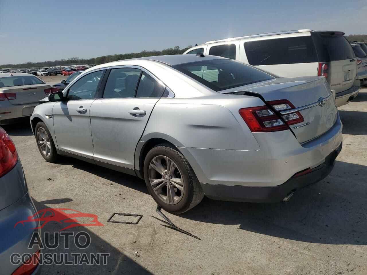 FORD TAURUS 2013 - 1FAHP2E89DG222810