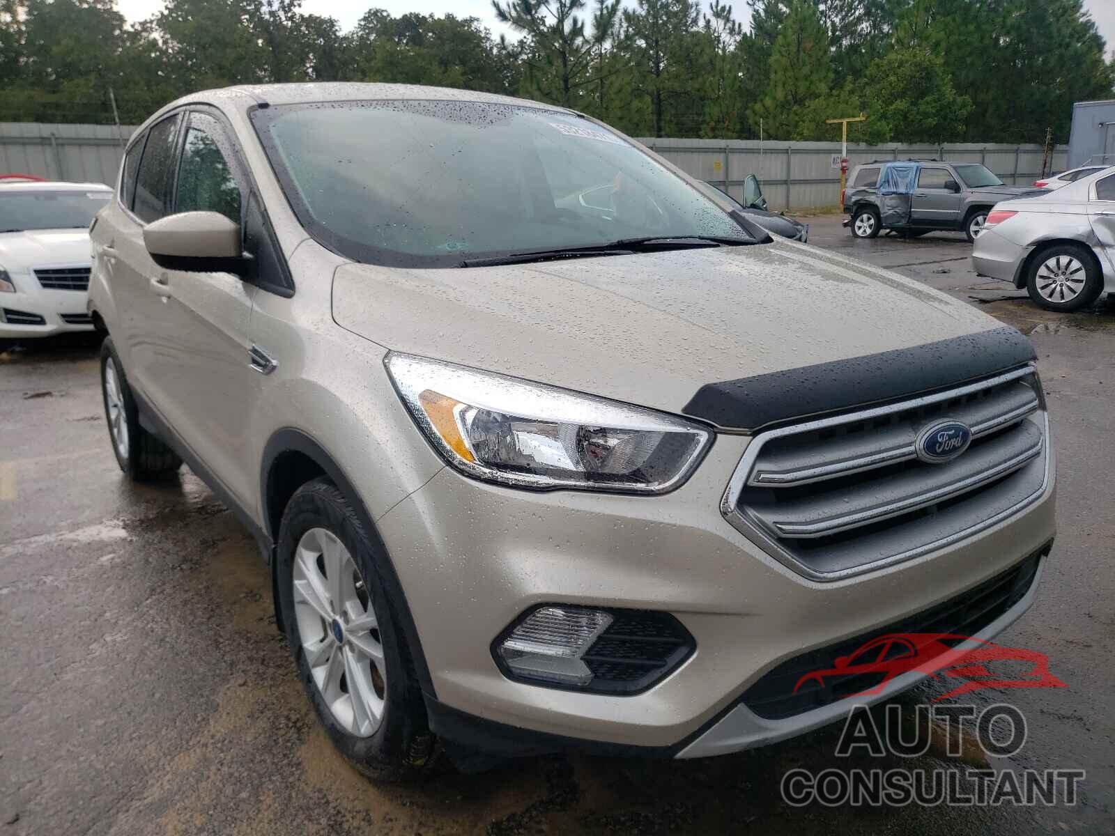 FORD ESCAPE 2017 - 1FMCU0GD3HUD03865
