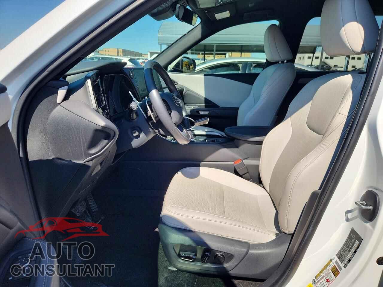 LEXUS UNKNOWN 2024 - 5TDAAAA67RS004812