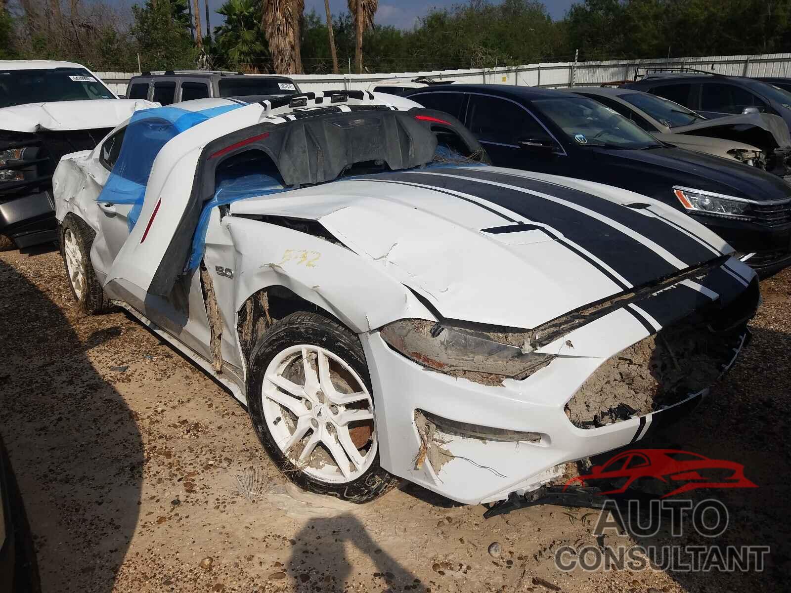 FORD MUSTANG 2018 - 1FA6P8CF9J5128493