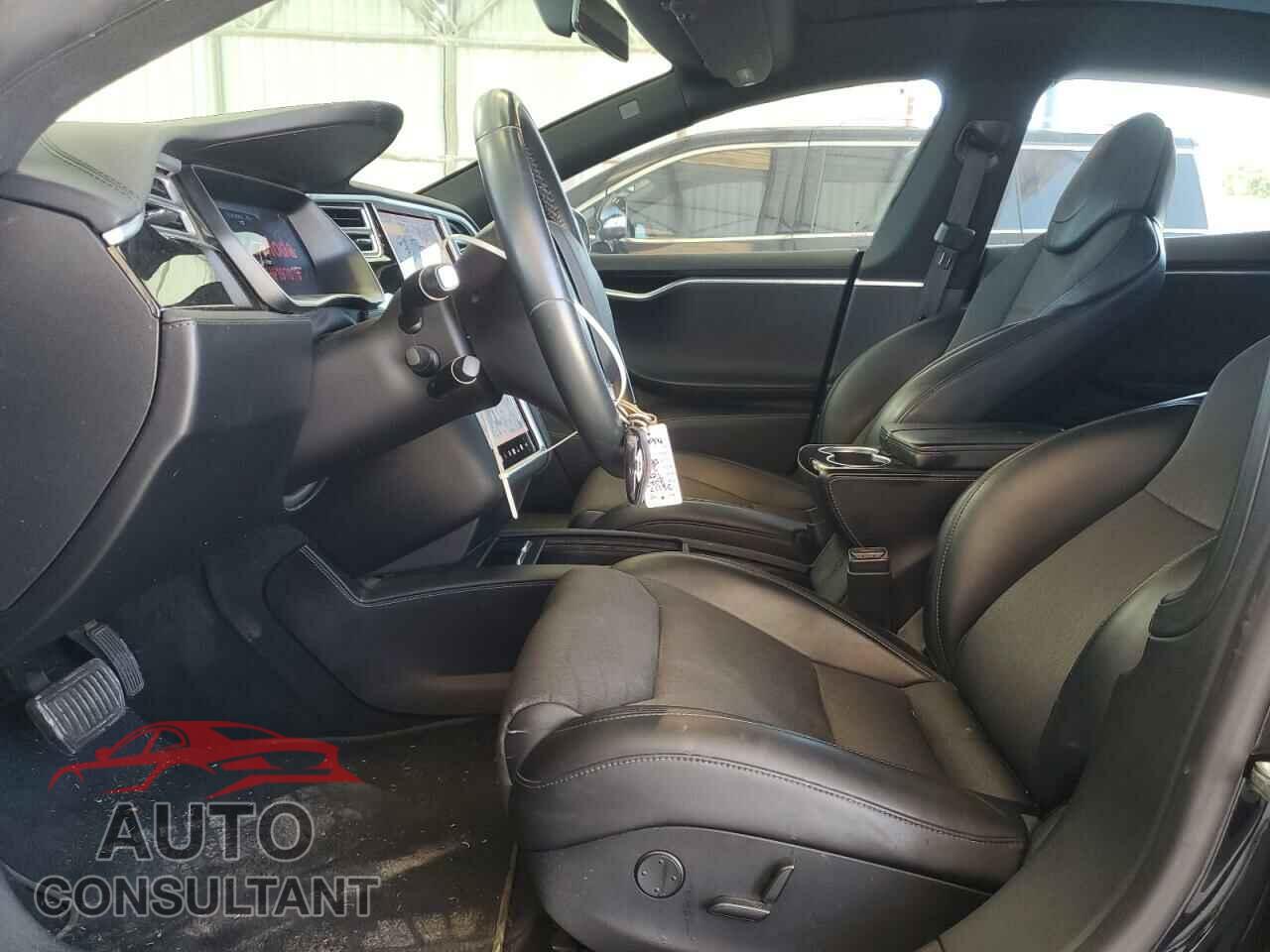 TESLA MODEL S 2017 - 5YJSA1E17HF197078