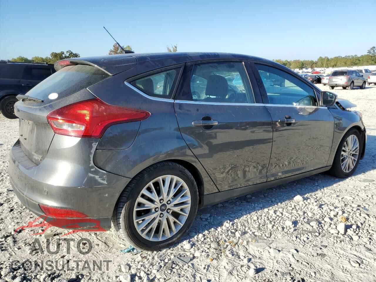 FORD FOCUS 2016 - 1FADP3N26GL232562