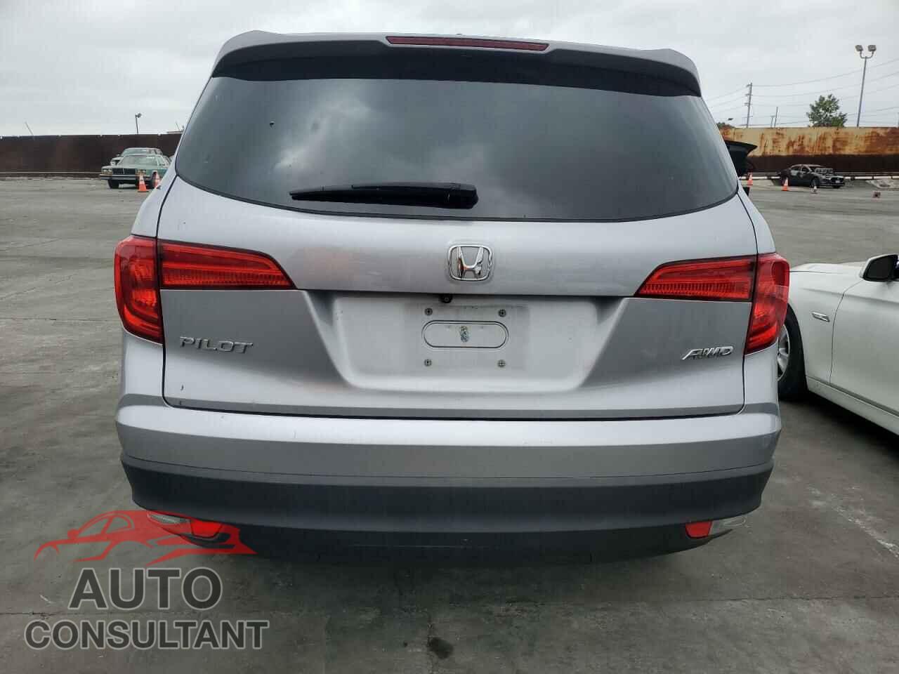 HONDA PILOT 2017 - 5FNYF6H36HB009673
