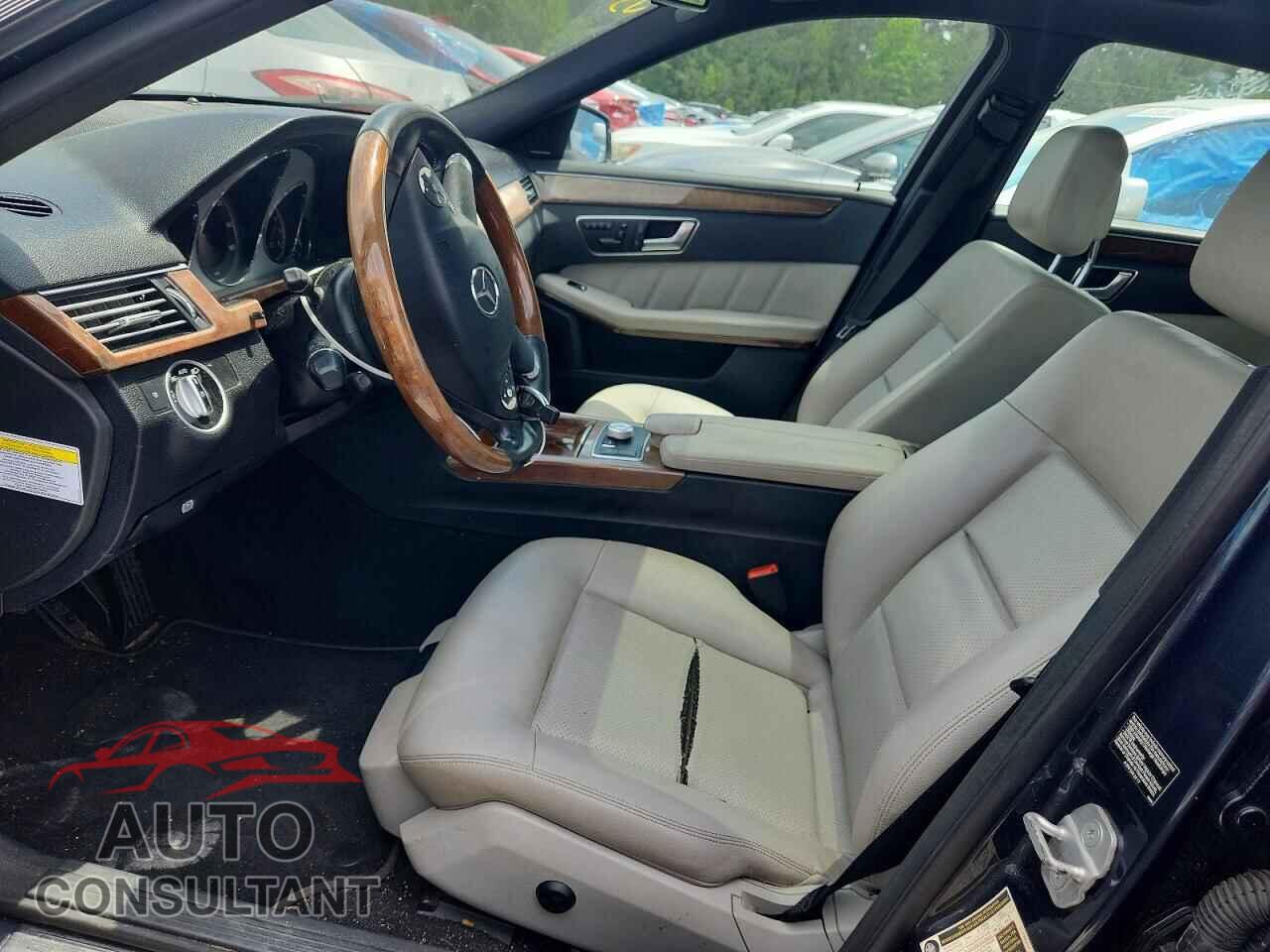 MERCEDES-BENZ E-CLASS 2012 - WDDHF5KB0CA532530