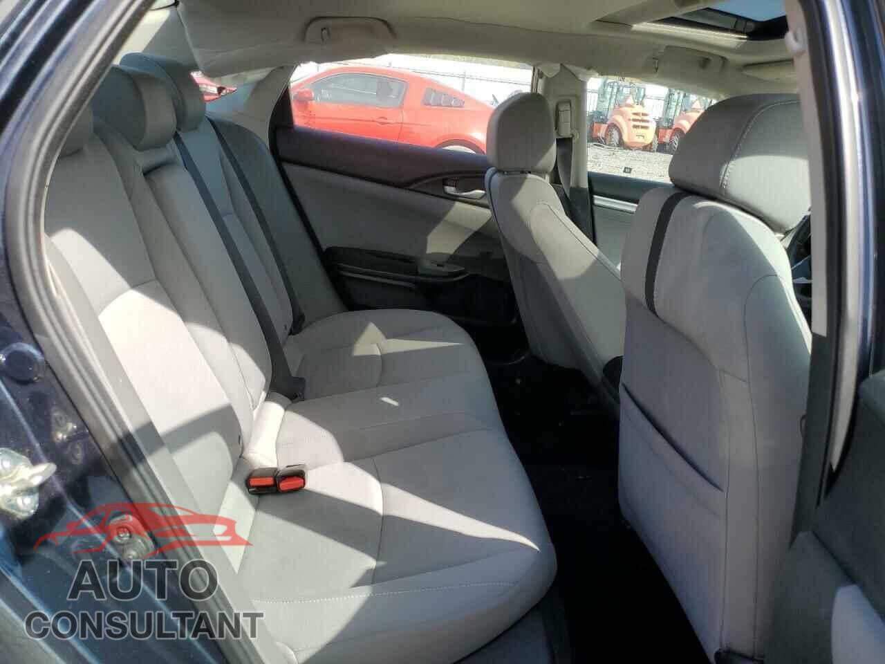 HONDA CIVIC 2017 - 19XFC2F79HE042025