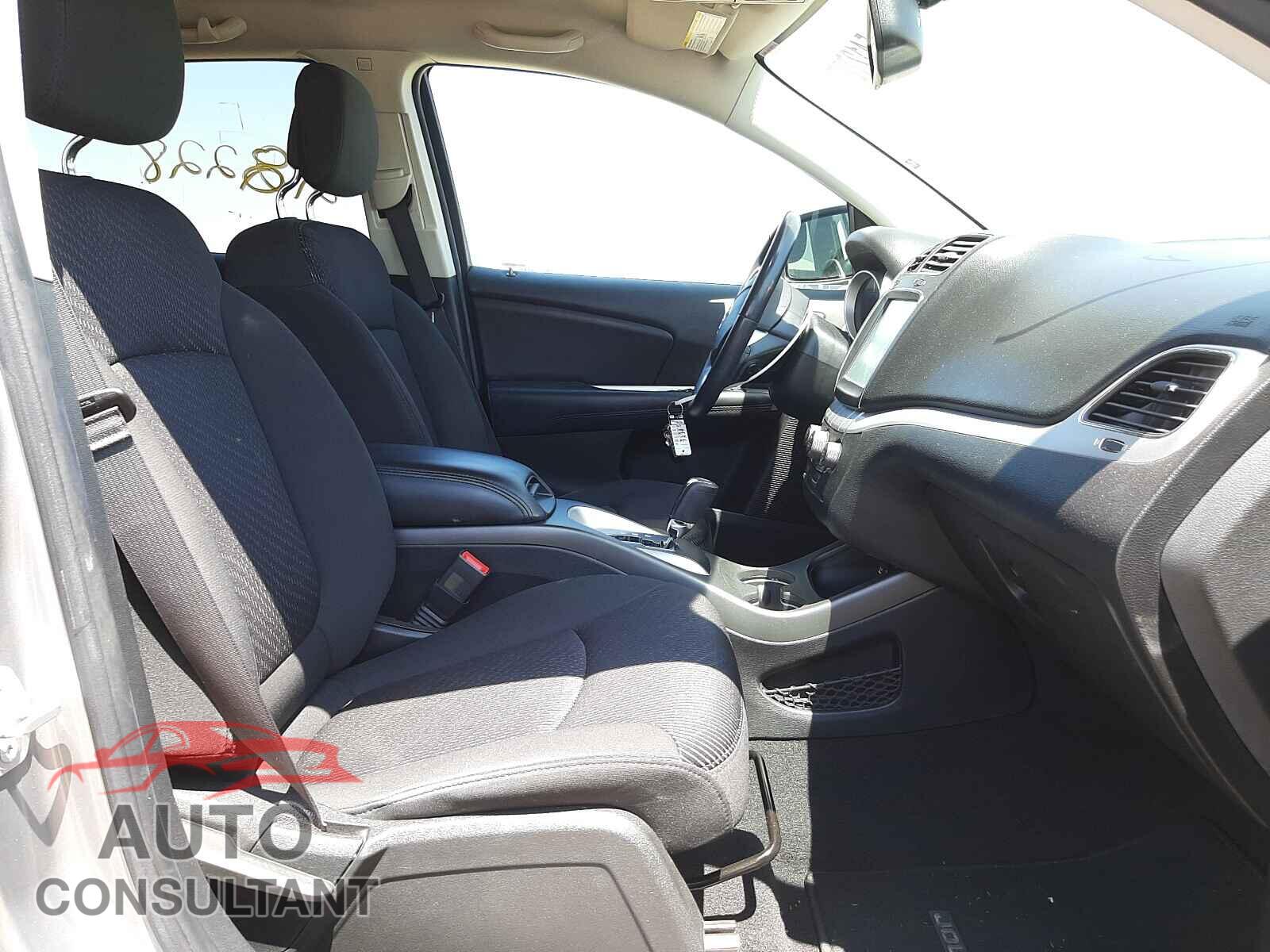 DODGE JOURNEY 2017 - 3C4PDCBB5HT701747