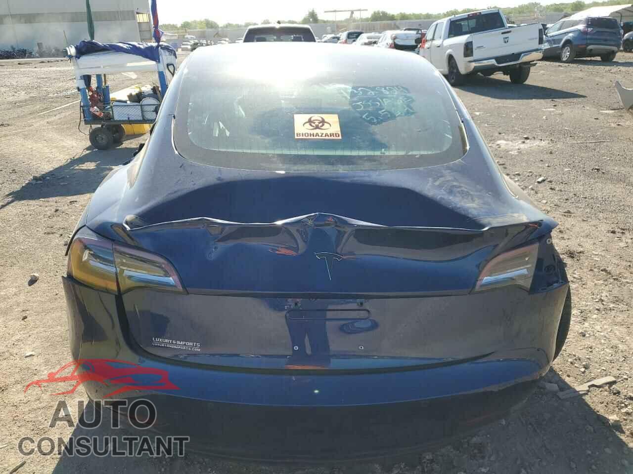 TESLA MODEL 3 2018 - 5YJ3E1EB0JF096567