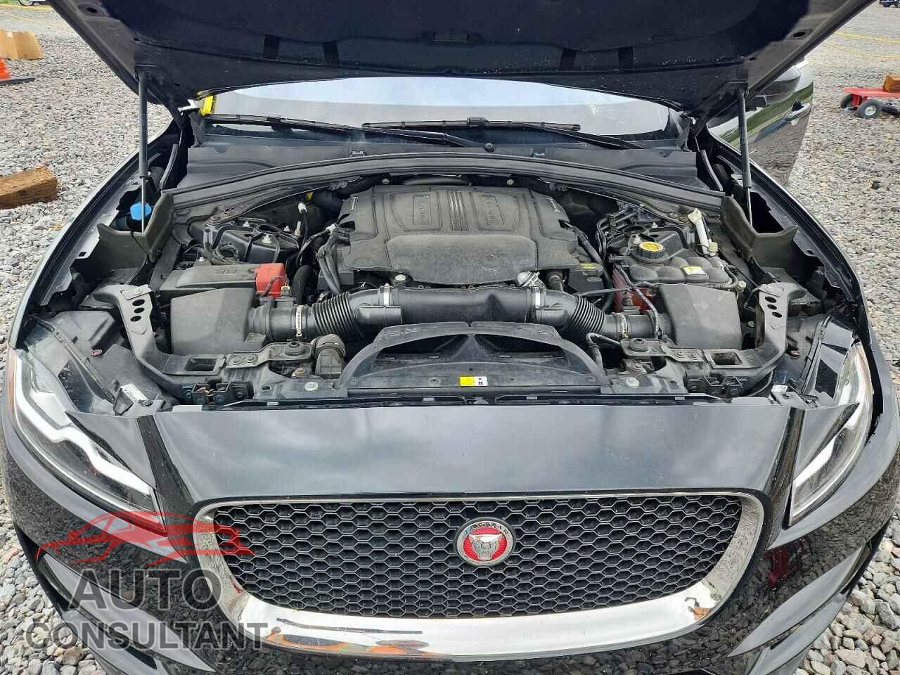 JAGUAR F-PACE 2017 - SADCK2BV0HA070846