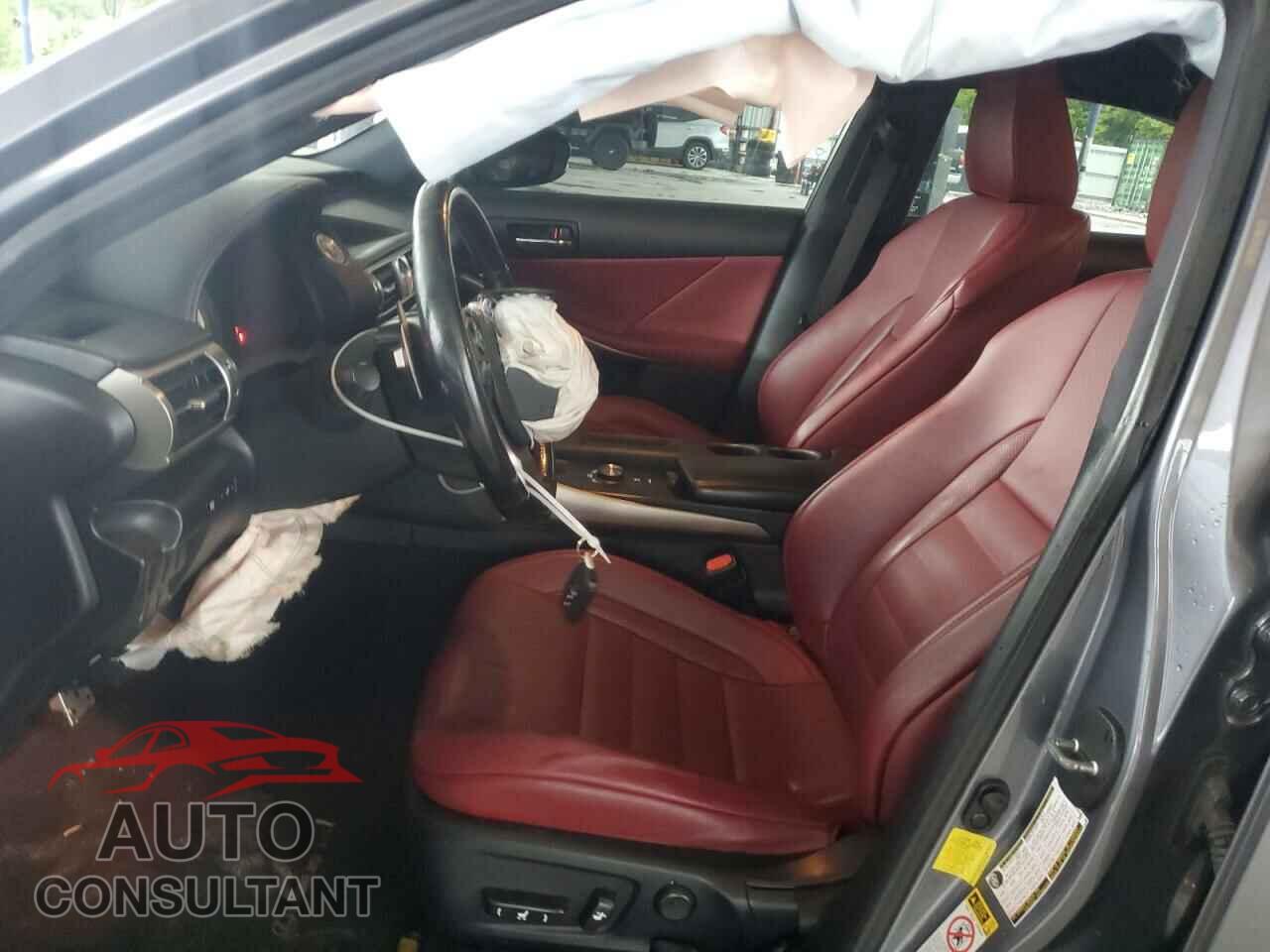 LEXUS IS 2016 - JTHBA1D20G5017660