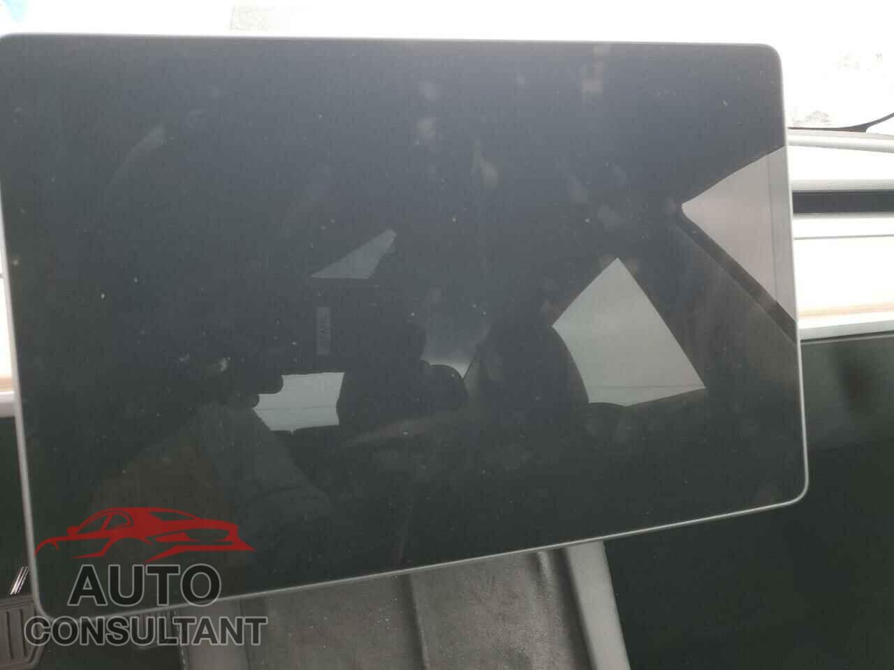 TESLA MODEL 3 2023 - 5YJ3E1EA8PF683602