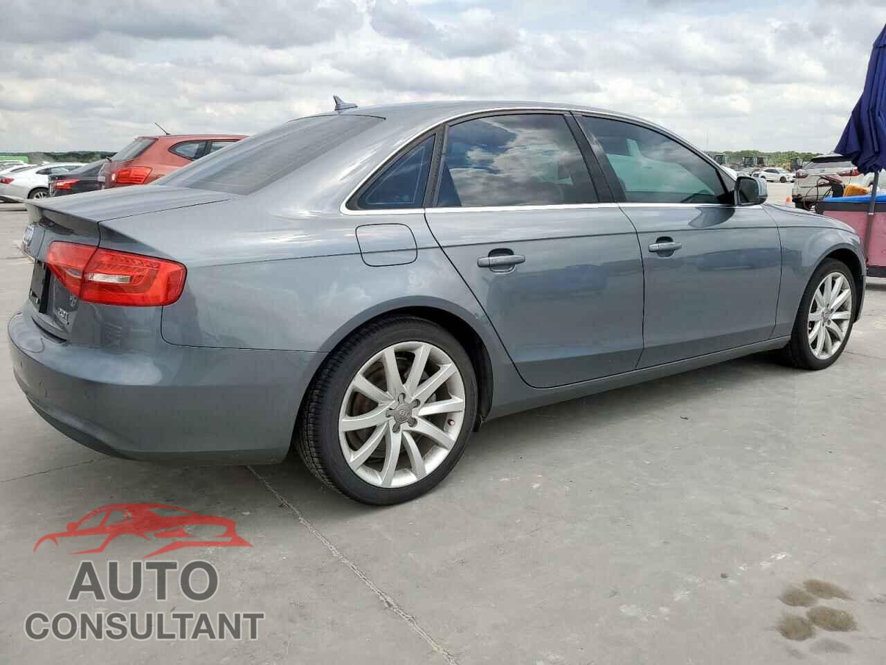 AUDI A4 2013 - WAUFFAFL2DN036620