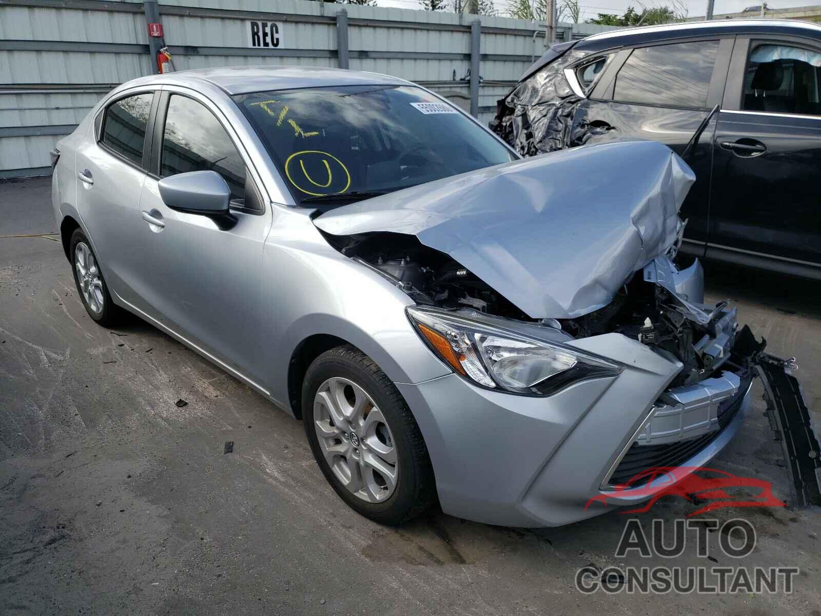 TOYOTA YARIS 2018 - 3MYDLBYV7JY326990