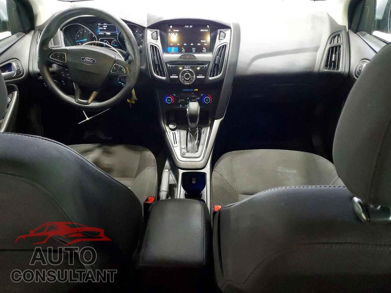 FORD FOCUS 2017 - 1FADP3H23HL237974