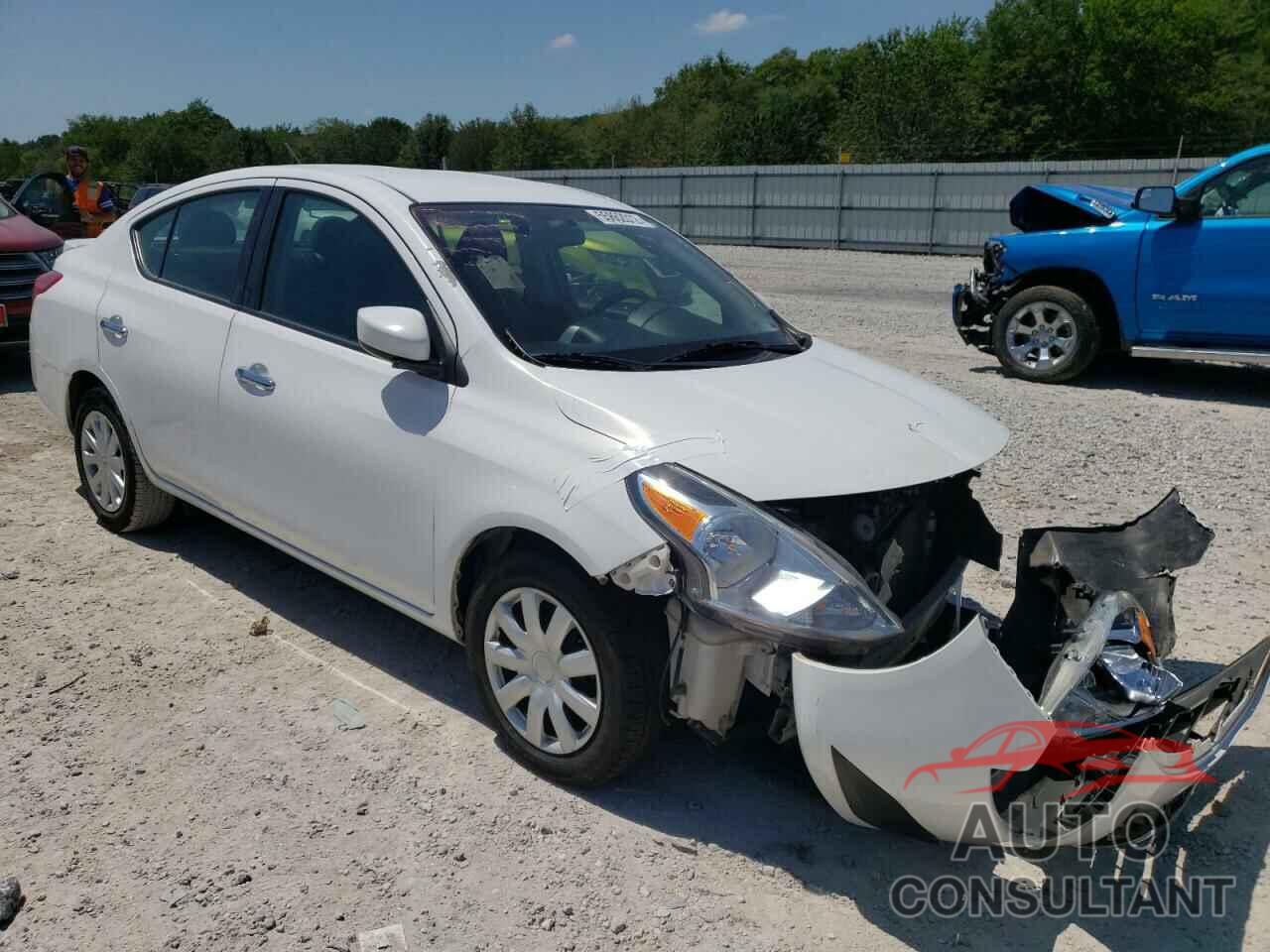 NISSAN VERSA 2017 - 3N1CN7APXHL860704