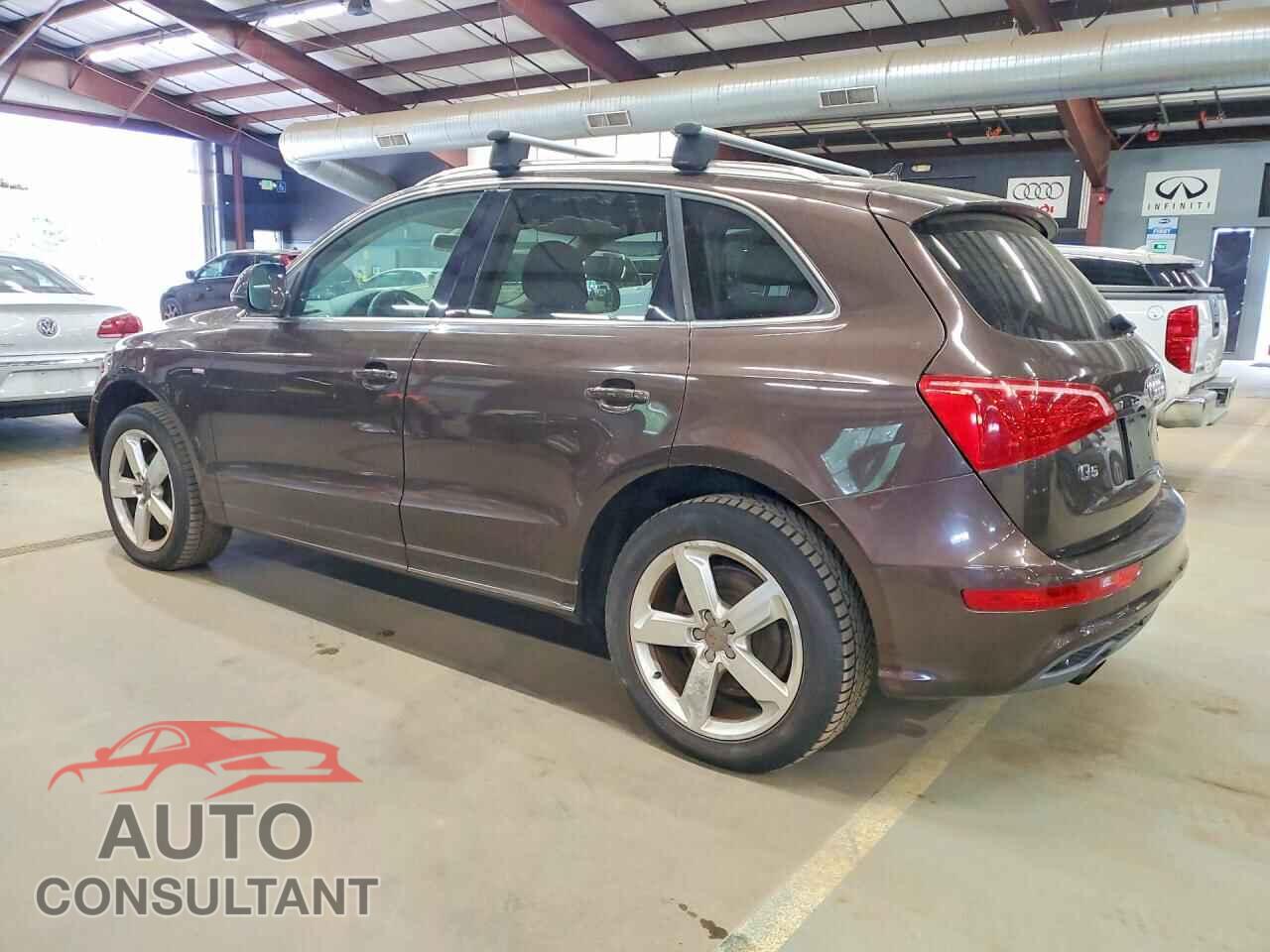 AUDI Q5 2011 - WA1DKAFP2BA047348