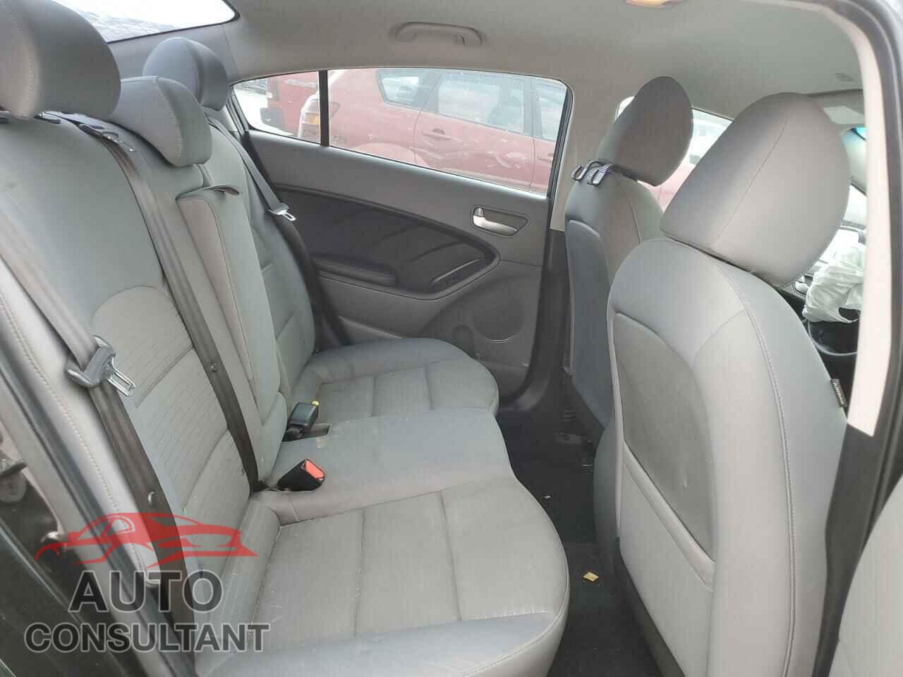 KIA FORTE 2017 - 3KPFL4A71HE032205