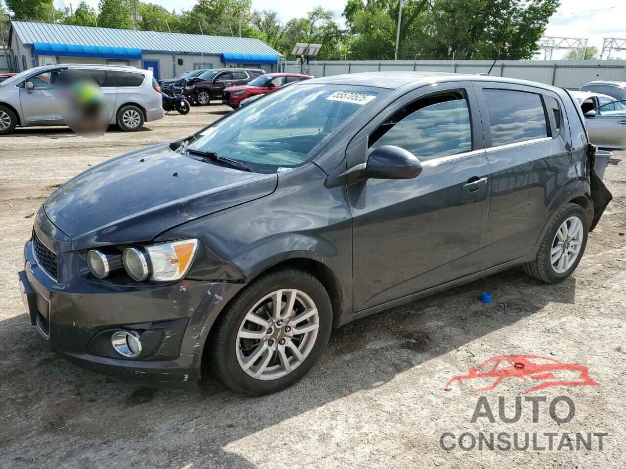 CHEVROLET SONIC 2016 - 1G1JC6SH1G4128504