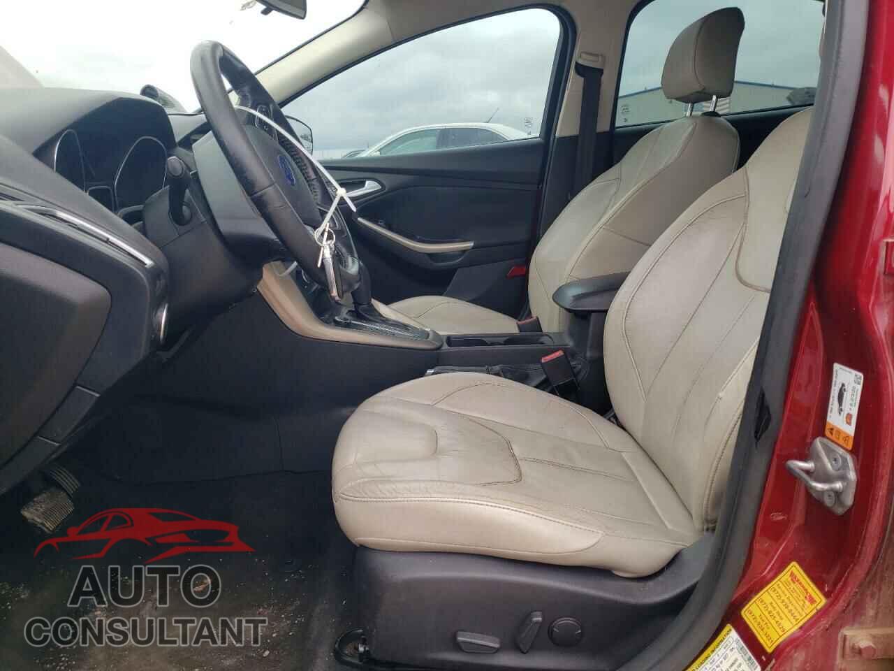 FORD FOCUS 2015 - 1FADP3N25FL328231