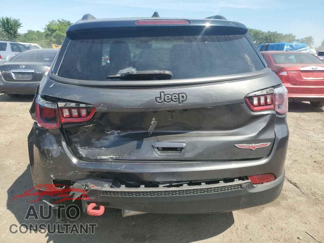 JEEP COMPASS 2018 - 3C4NJDDB6JT348332