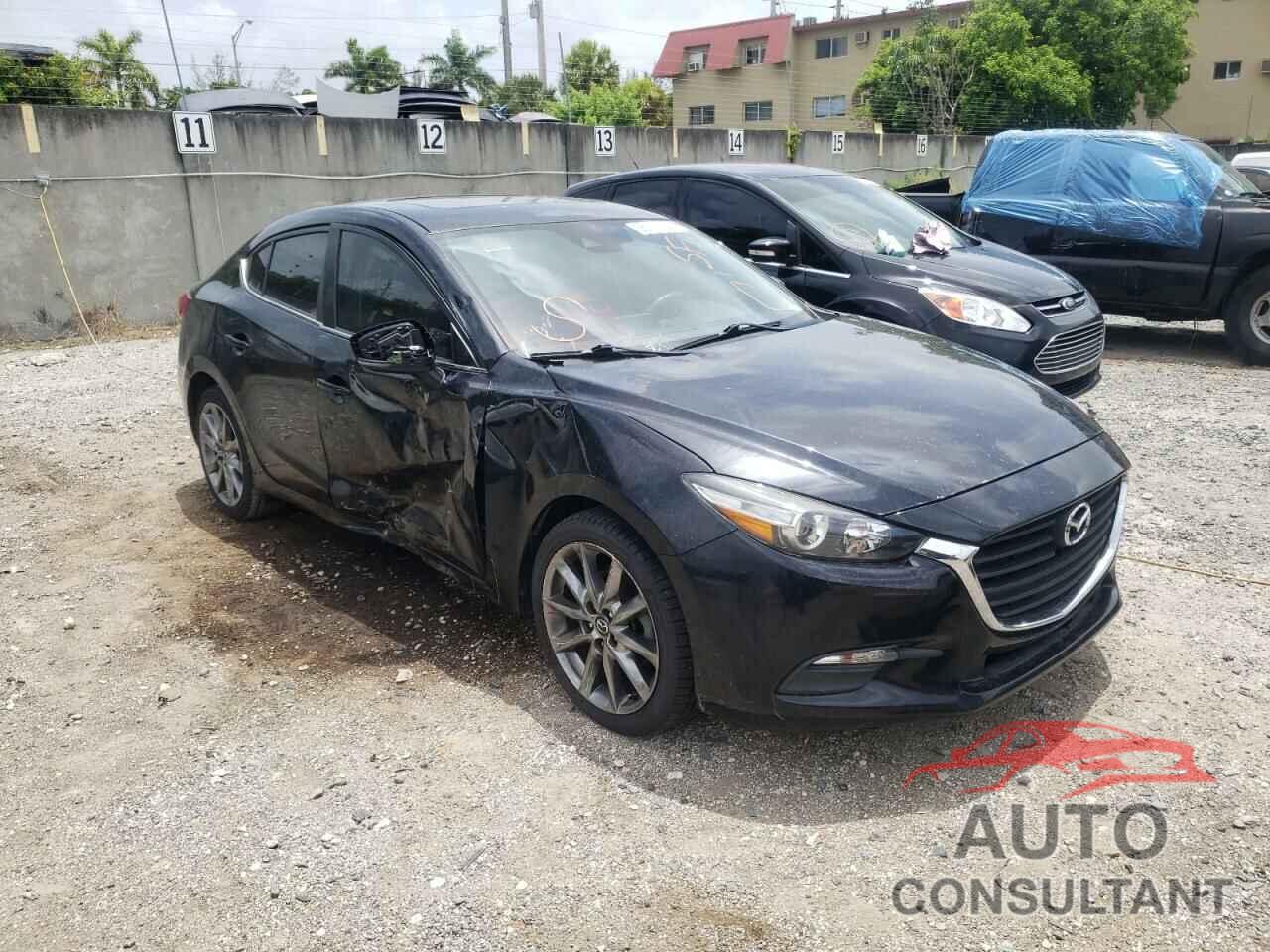 MAZDA 3 2018 - 3MZBN1V35JM169929