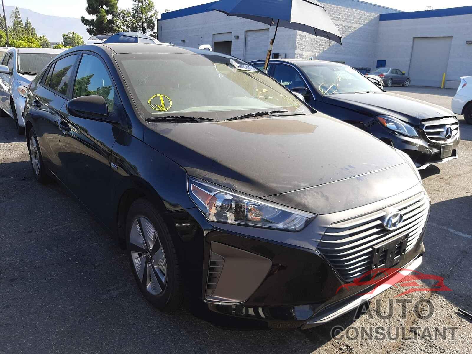 HYUNDAI IONIQ 2017 - KMHC65LC5HU025006