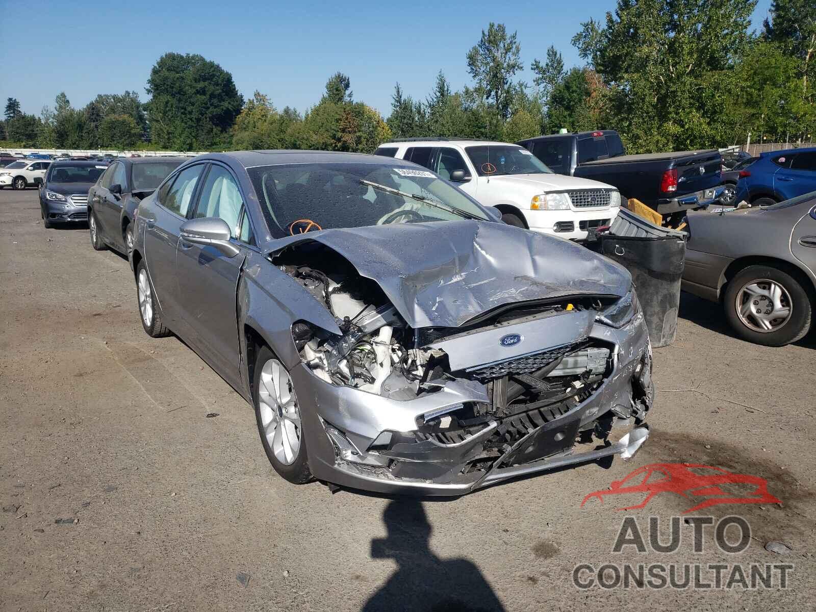 FORD FUSION 2020 - 3FA6P0SU3LR256228