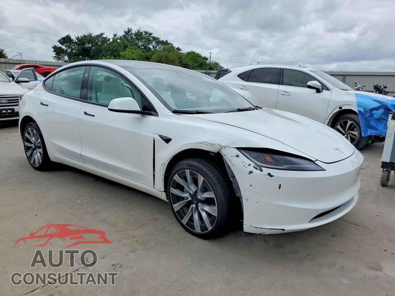 TESLA MODEL 3 2024 - 5YJ3E1EA3RF832520