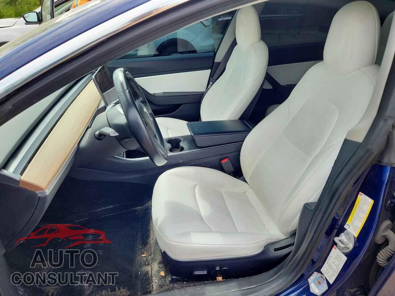TESLA MODEL 3 2018 - 5YJ3E1EB8JF074199