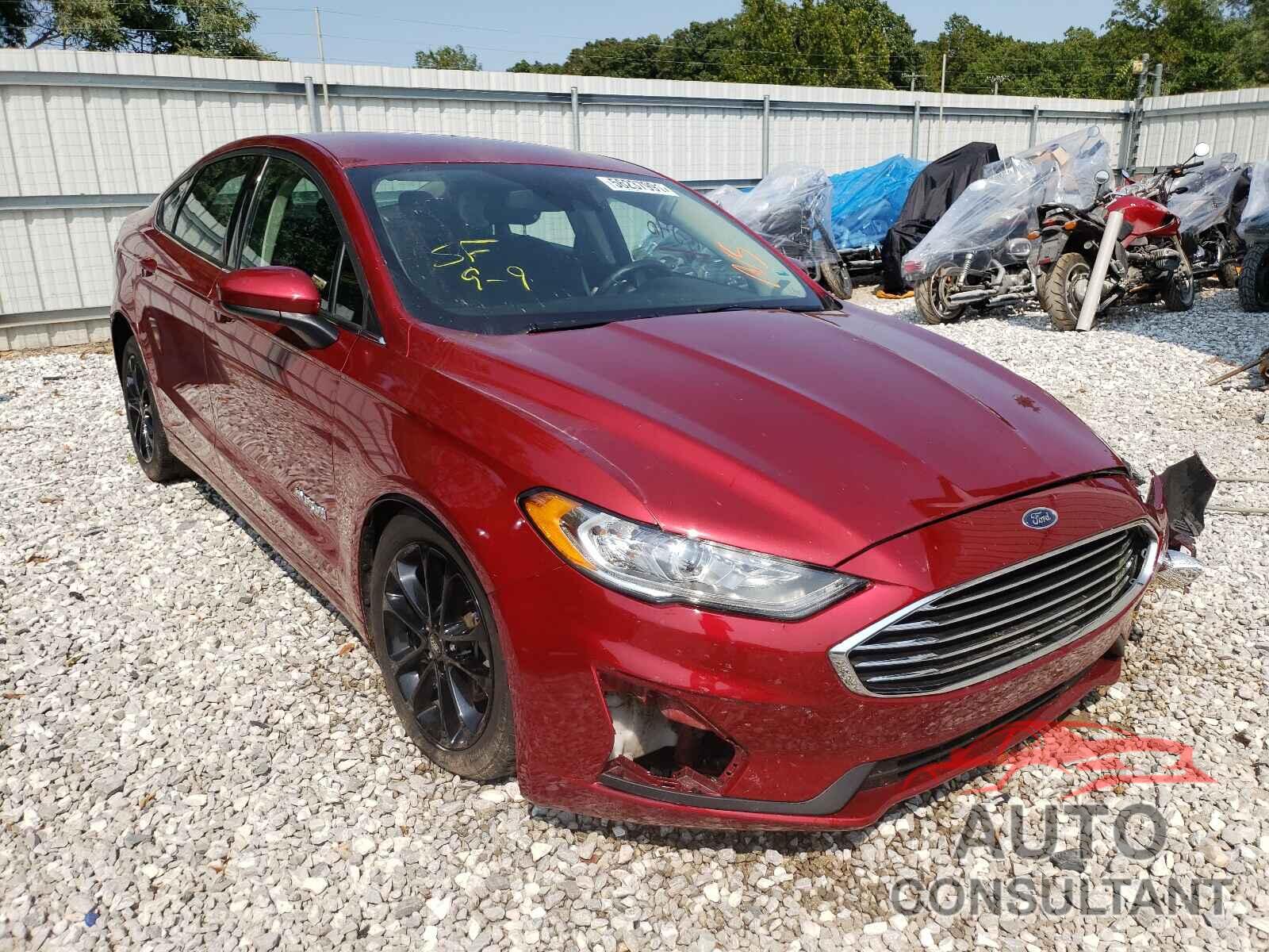 FORD FUSION 2019 - 3FA6P0LU2KR242270