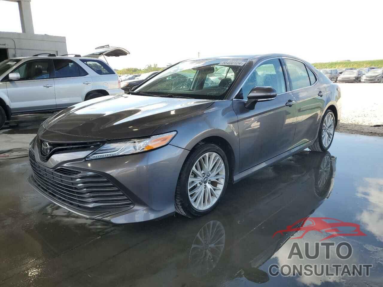 TOYOTA CAMRY 2019 - 4T1B11HKXKU702397