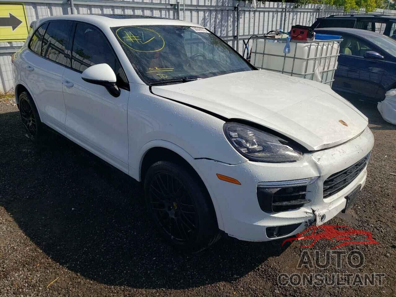 PORSCHE CAYENNE 2016 - WP1AA2A26GKA14964