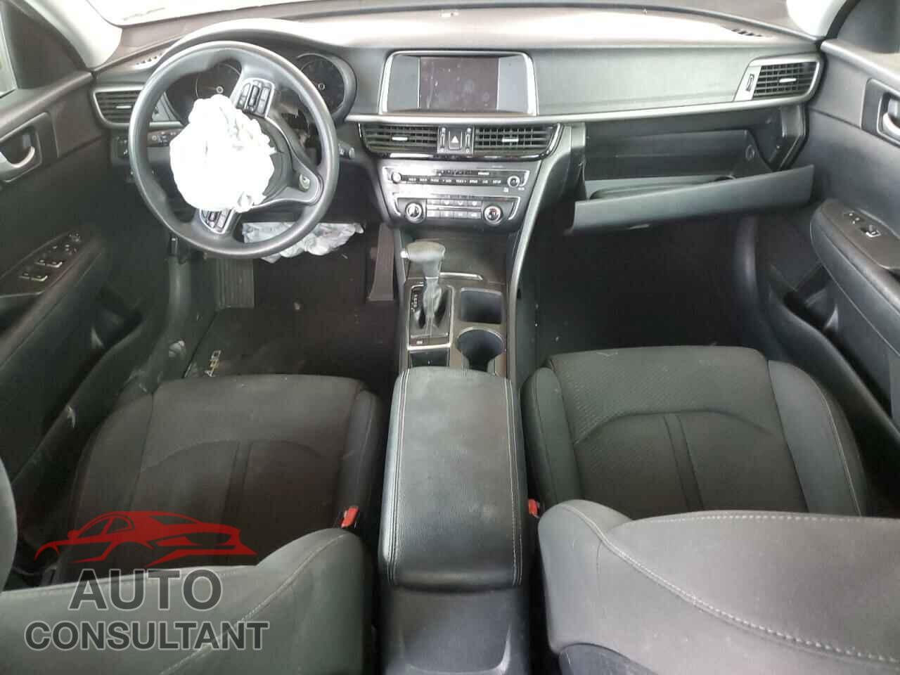 KIA OPTIMA 2018 - KNAGT4L36J5213362