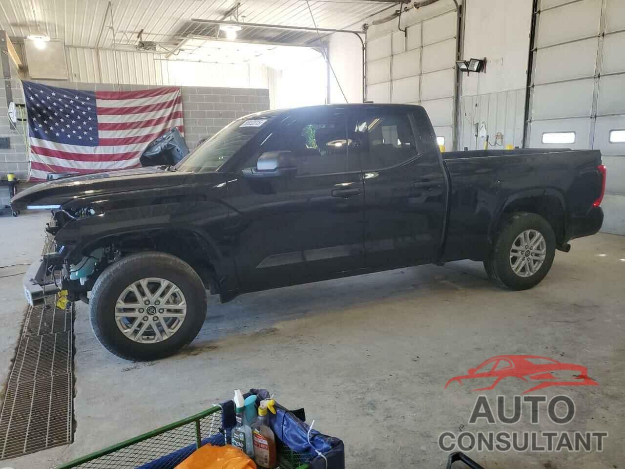 TOYOTA TUNDRA 2022 - 5TFKB5AA3NX012617