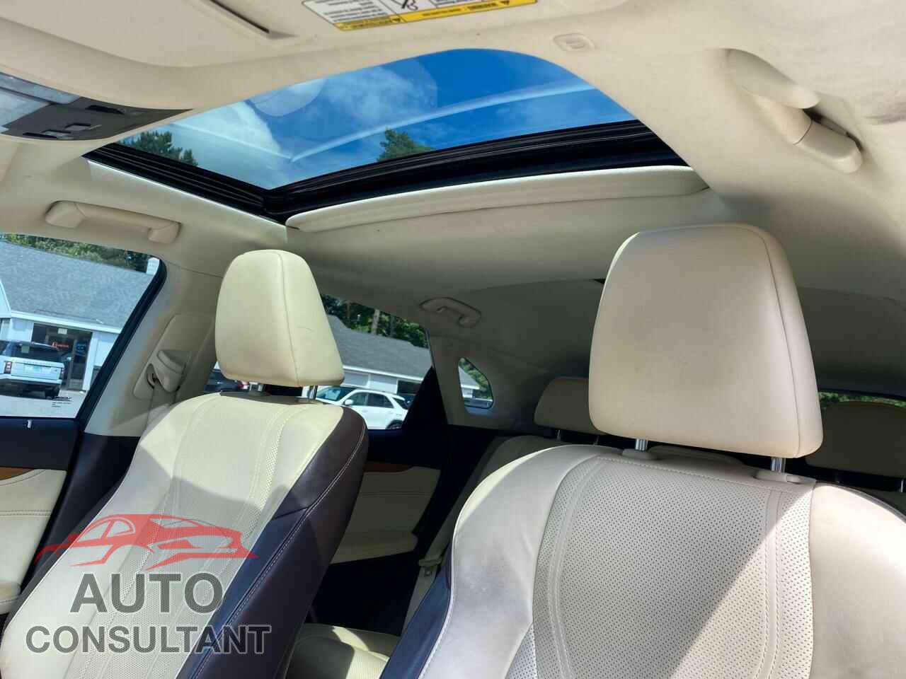 LEXUS RX350 2017 - 2T2ZZMCA5HC046171