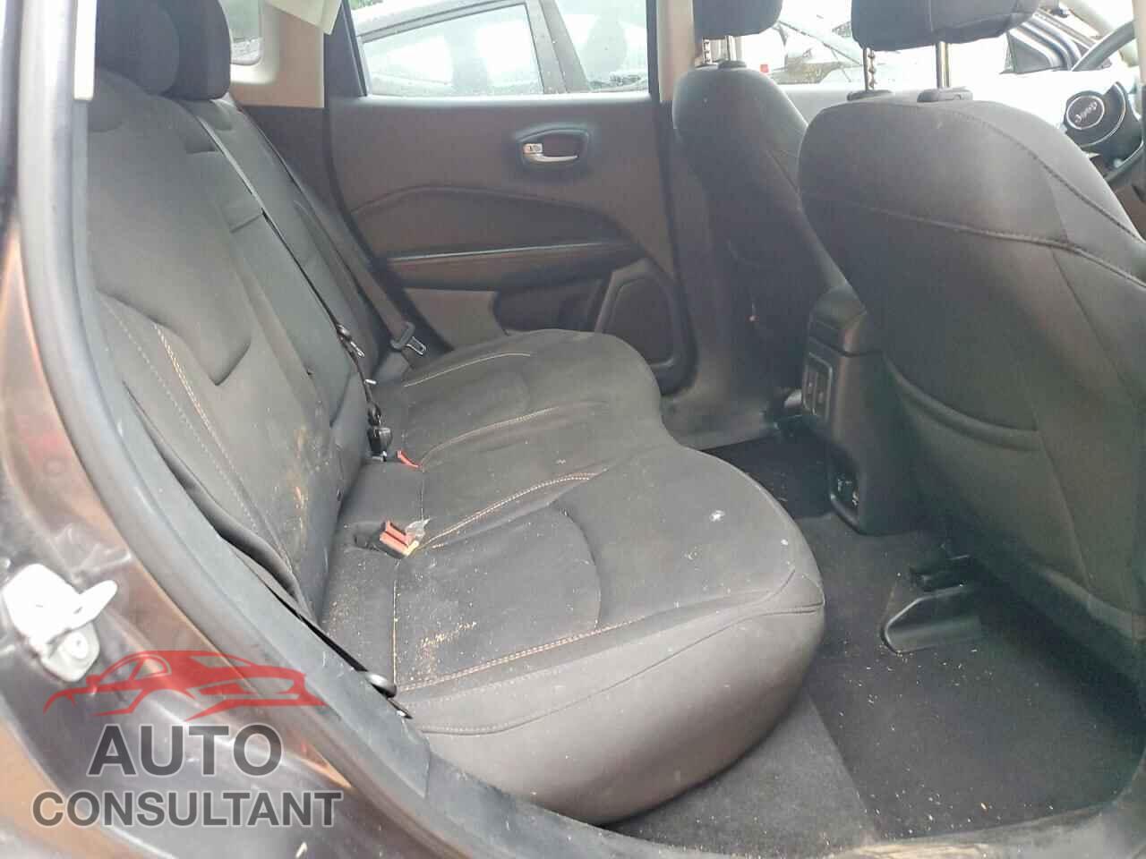 JEEP COMPASS 2019 - 3C4NJCAB8KT614076