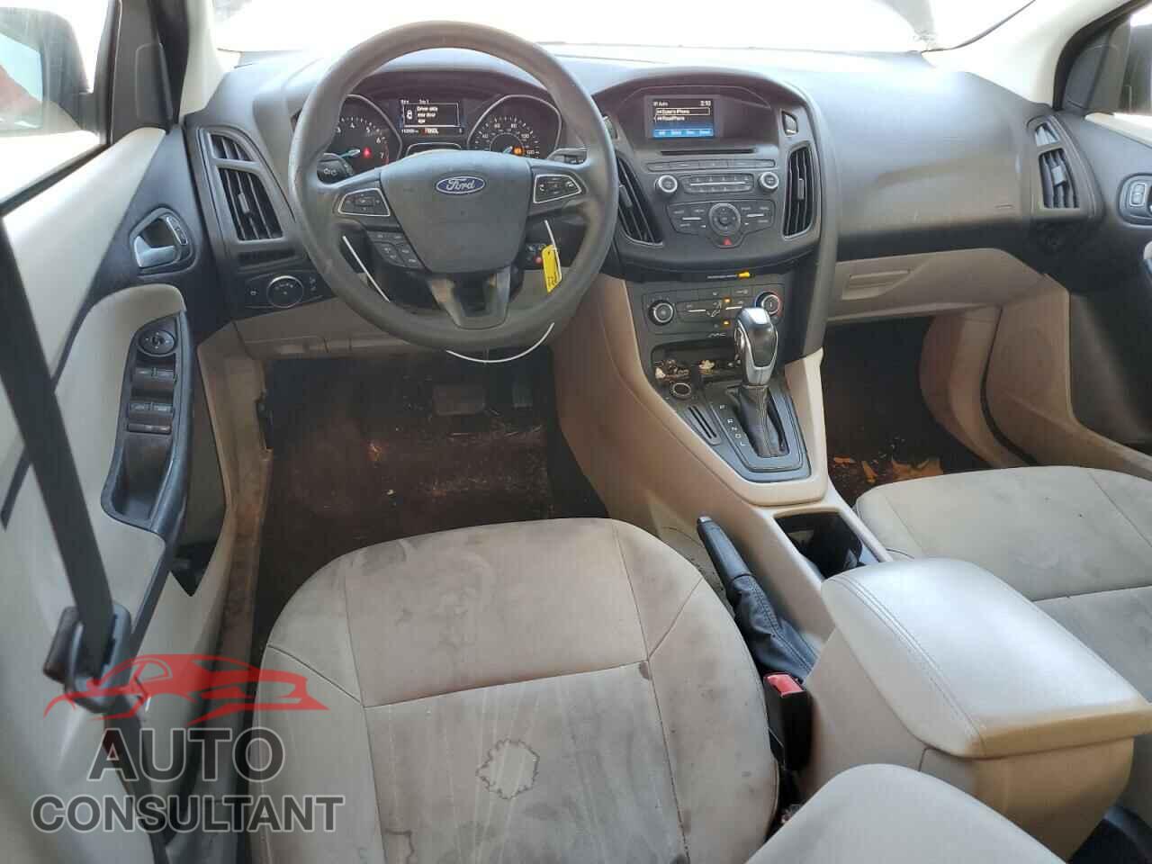 FORD FOCUS 2015 - 1FADP3F22FL227629