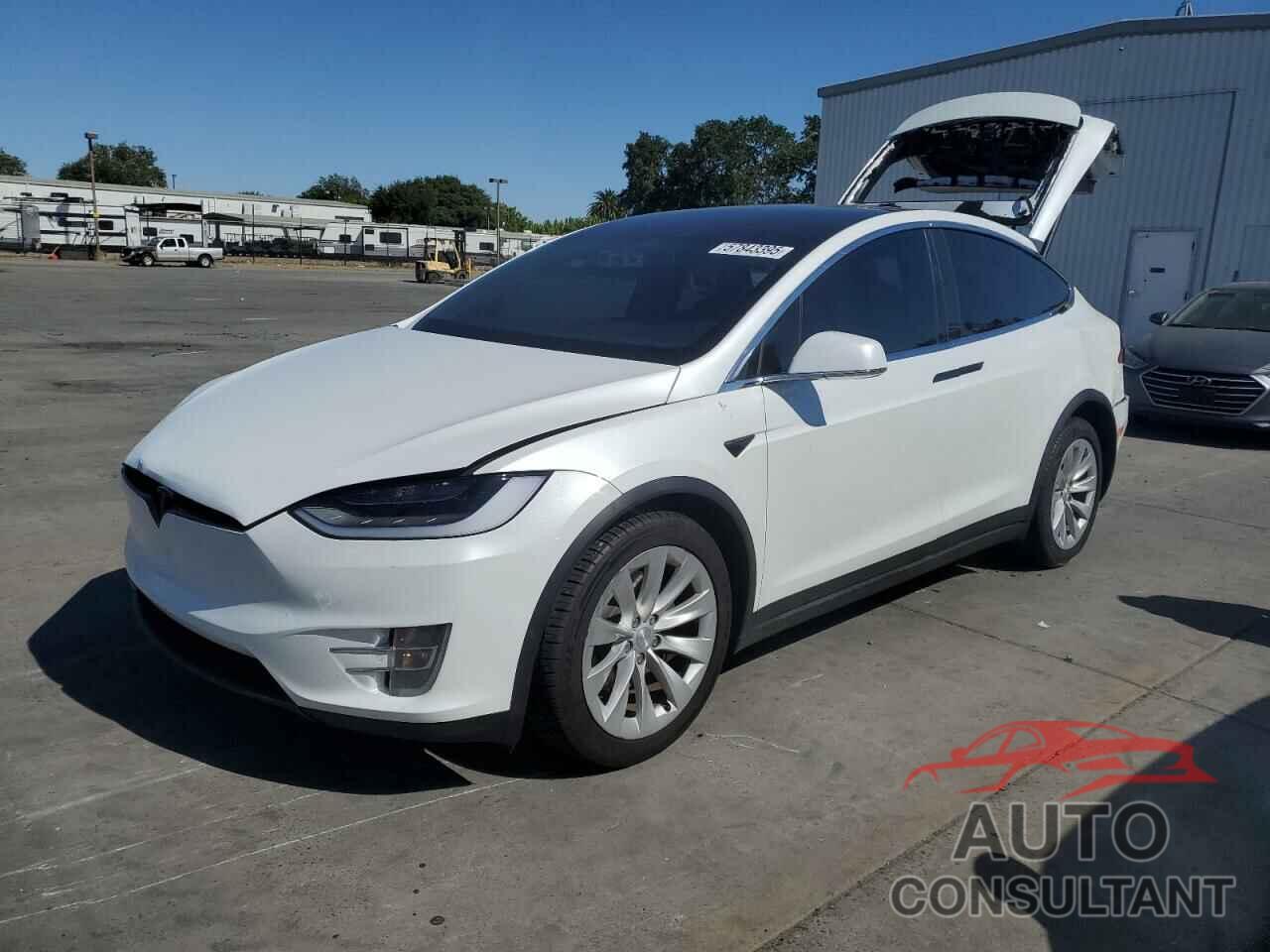 TESLA MODEL X 2020 - 5YJXCAE23LF242356