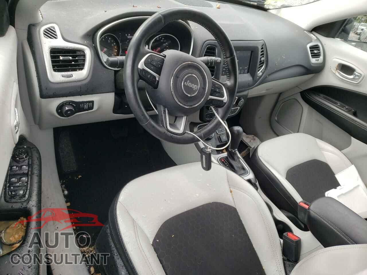 JEEP COMPASS 2020 - 3C4NJDBB2LT228128