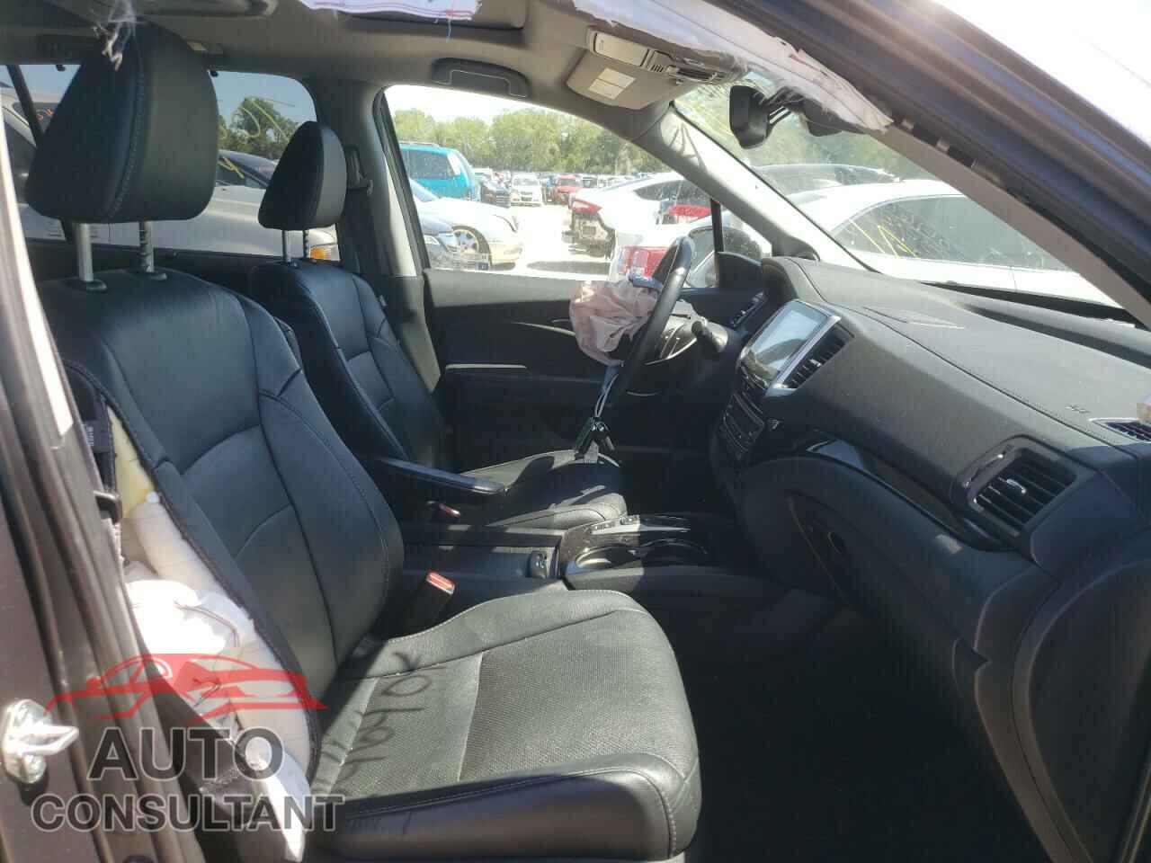 HONDA PILOT 2017 - 5FNYF6H02HB046404
