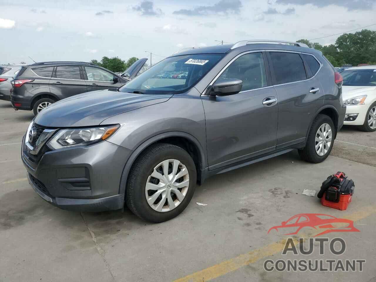 NISSAN ROGUE 2017 - KNMAT2MV7HP516663