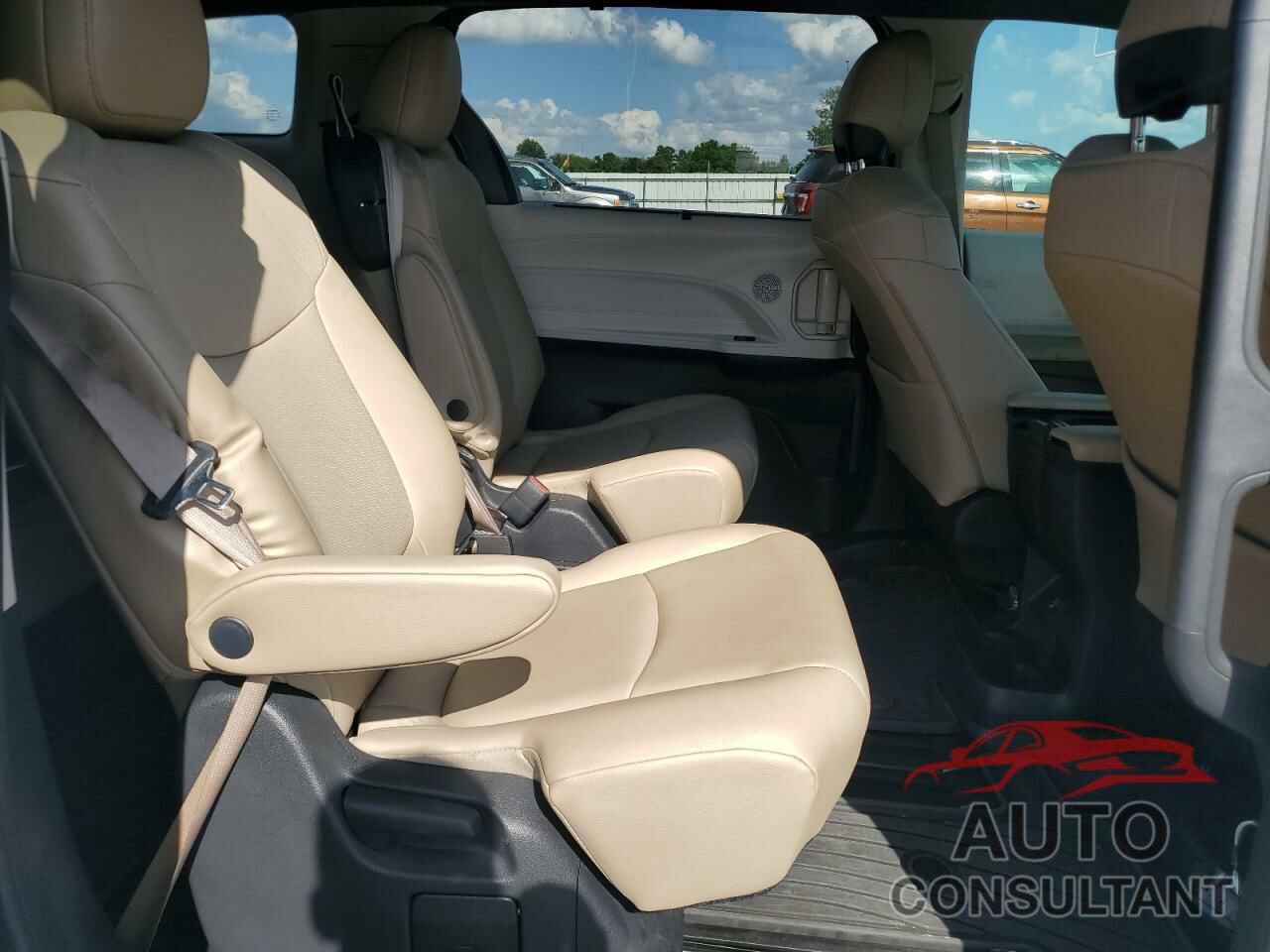 TOYOTA All Models 2022 - 5TDJRKEC4NS088614