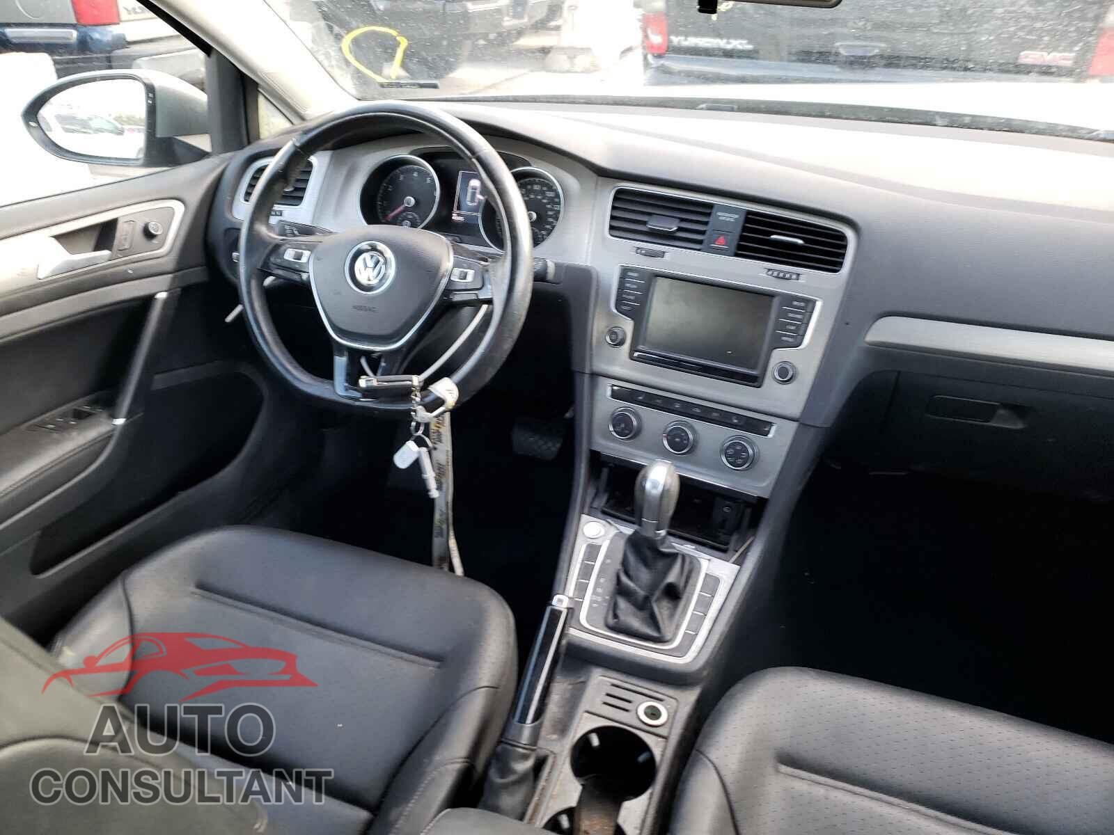 VOLKSWAGEN GOLF 2017 - 3VW217AU7HM010448