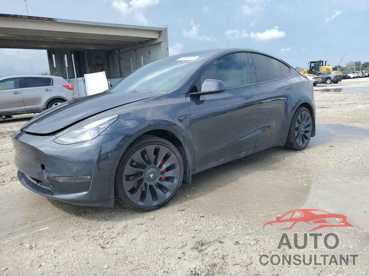 TESLA MODEL Y 2024 - 7SAYGDEF7RA268772