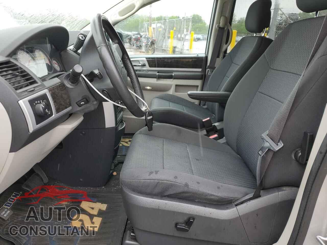 DODGE CARAVAN 2010 - 2D4RN5D11AR461842